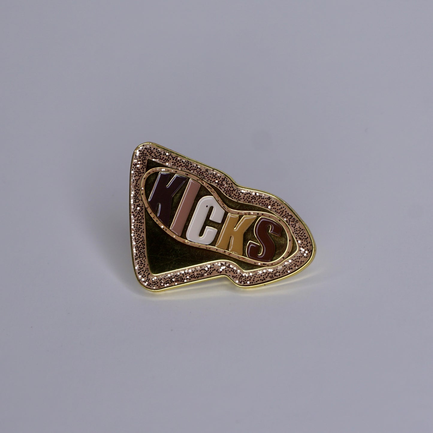 GK Flag Pin "Mocha"