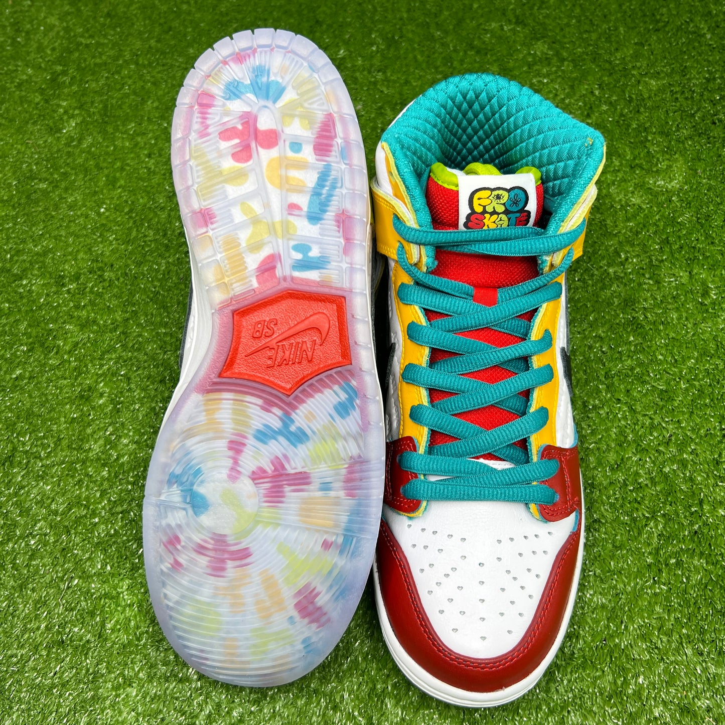 froSkate x Nike SB Dunk High “All Love No Hate”